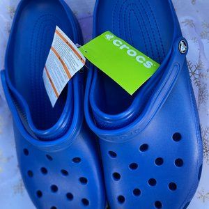 crocs blue